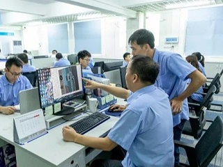 靈科超聲波行業(yè)第一家打造領尖技術，精密穩(wěn)定超聲波焊接機廠家