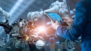 高效、穩(wěn)定、智能丨靈科激光塑料焊接機(jī)引領(lǐng)技術(shù)風(fēng)潮